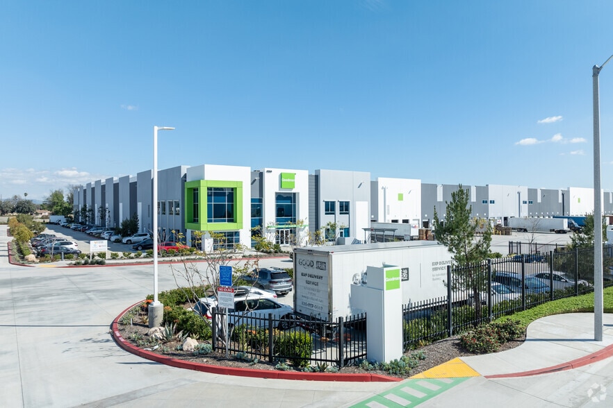 More Photos Of 4200-4250 Shirley Ave, El Monte Distribution For Lease