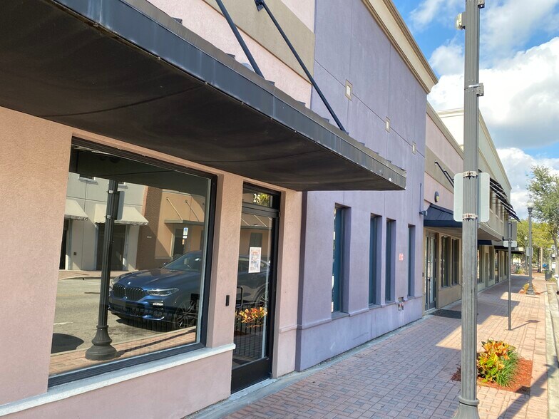 Primary Photo Of 25 3rd St NW, Winter Haven General Retail For Lease