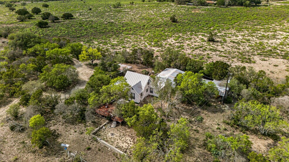 More Photos Of 1151 County Road 2615, Rio Medina Land For Sale