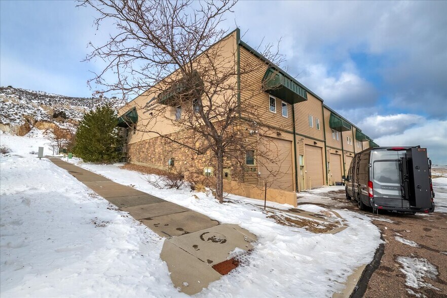 More Photos Of 871 Brickyard Cir, Golden Warehouse For Lease