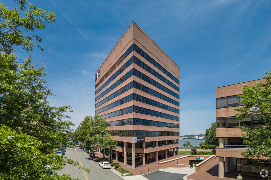 More Photos Of 1199 N Fairfax St, Alexandria Office For Lease