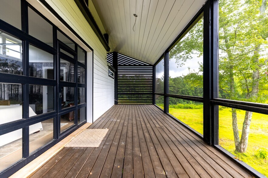 More Photos Of 2199 Roosterville Rd, Roopville Horse Stables For Sale