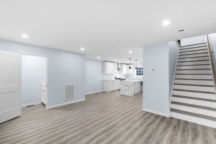 More Photos Of 75-81 Hunter St, Fall River Apartments For Sale