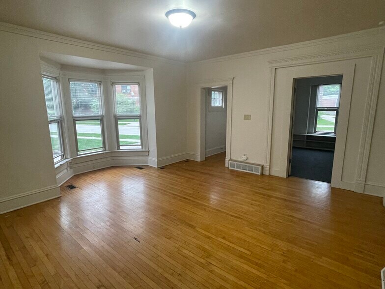 More Photos Of , Oshkosh Multifamily For Sale