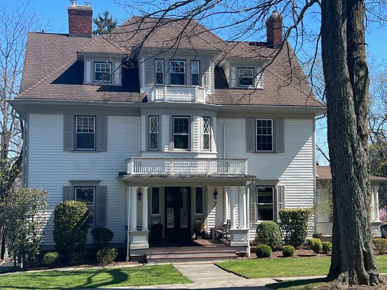 More Photos Of 7 N Mountain Ave, Montclair Office For Sale