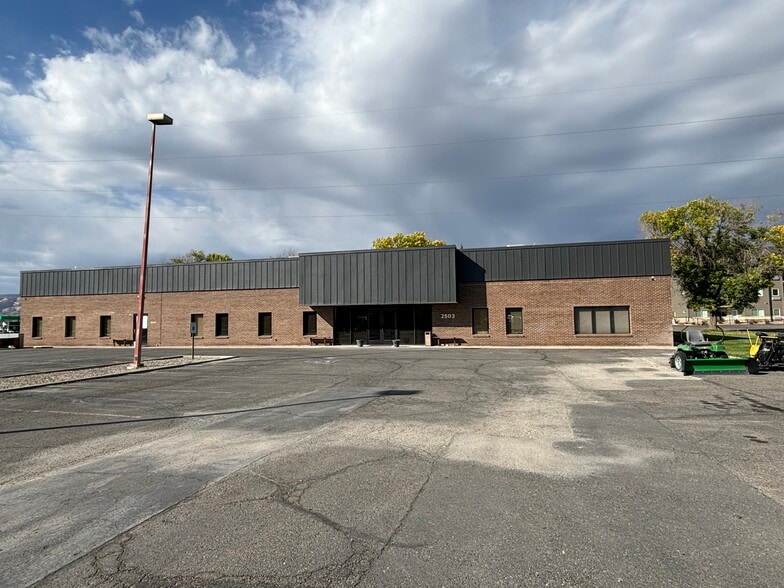 Primary Photo Of 2503 Foresight Cir, Grand Junction Medical For Lease