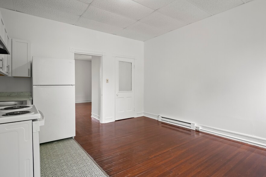 More Photos Of 24 Broadway, Hagerstown Apartments For Sale