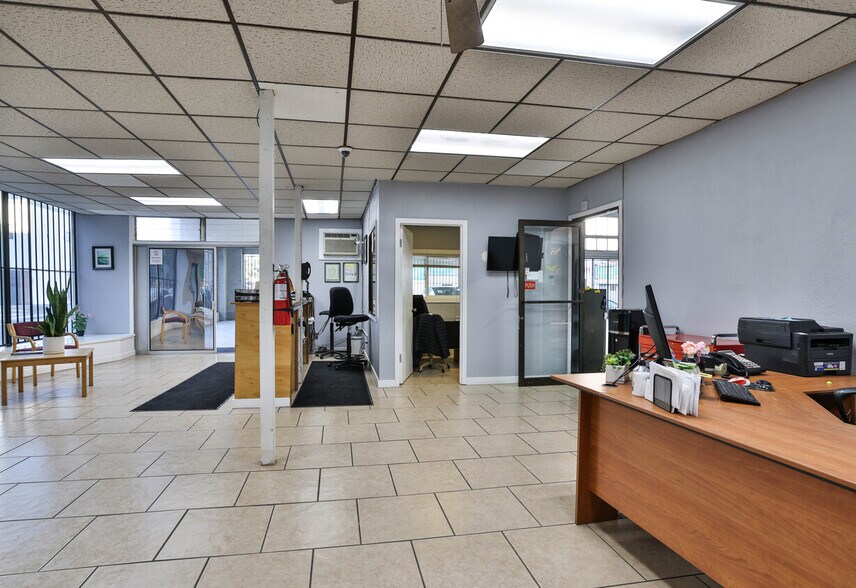 More Photos Of 2340-2350 Webster St, Oakland Auto Repair For Sale
