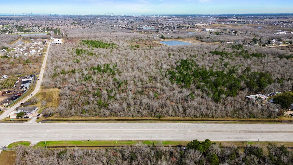 More Photos Of 0 SH-6 Hwy, Iowa Colony Land For Sale