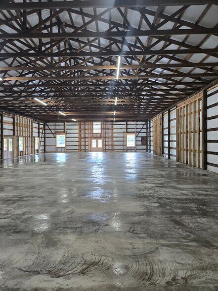 More Photos Of 9585 Campton Rd, Stanton Light Distribution For Sale