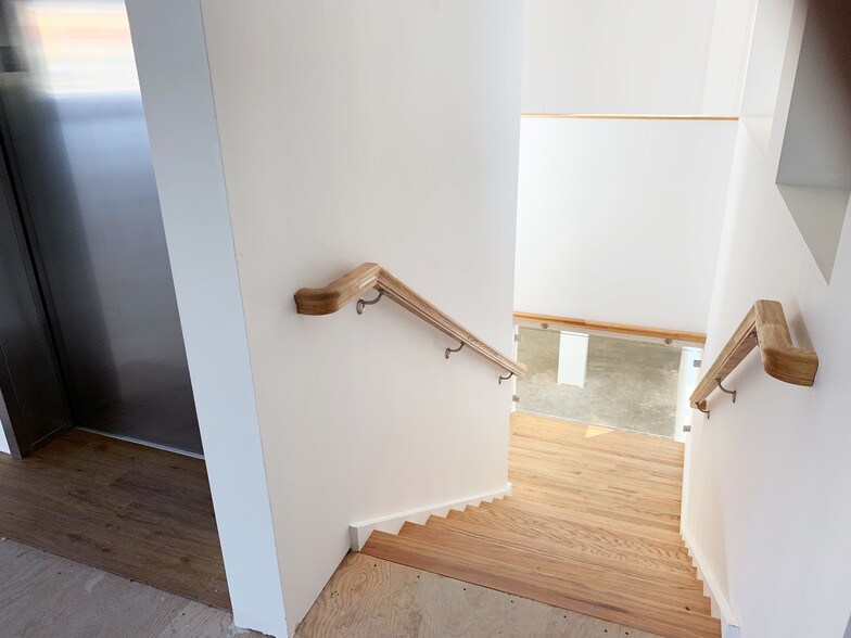 More Photos Of 1099 Ulster Ave, Kingston Freestanding For Sale