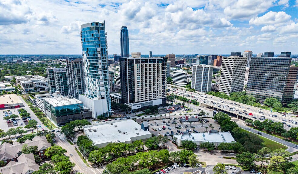 More Photos Of 4500 San Felipe Rd, Houston Freestanding For Lease