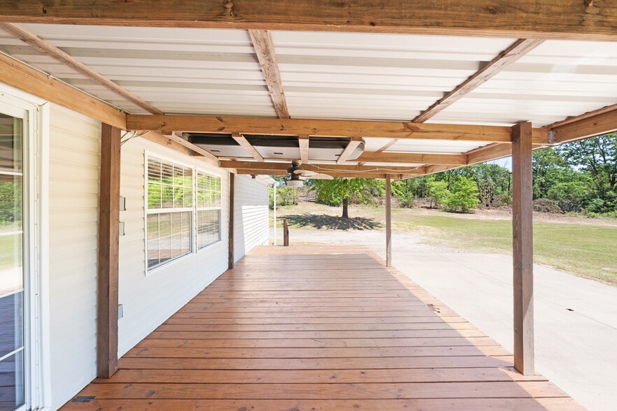 More Photos Of 20741 State Highway 155 S, Flint Light Manufacturing For Sale