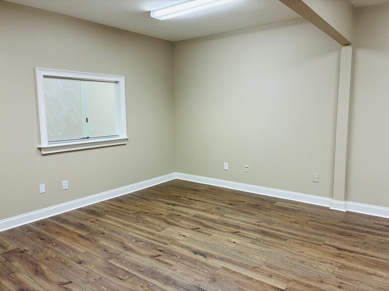 More Photos Of 965 Piedmont Rd NE, Marietta Office For Lease
