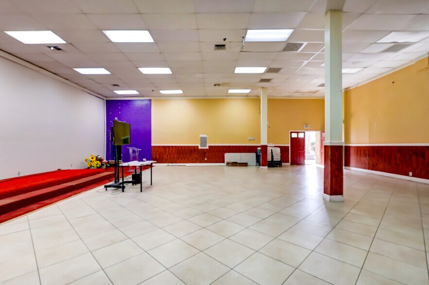 More Photos Of ,  Unknown For Sale