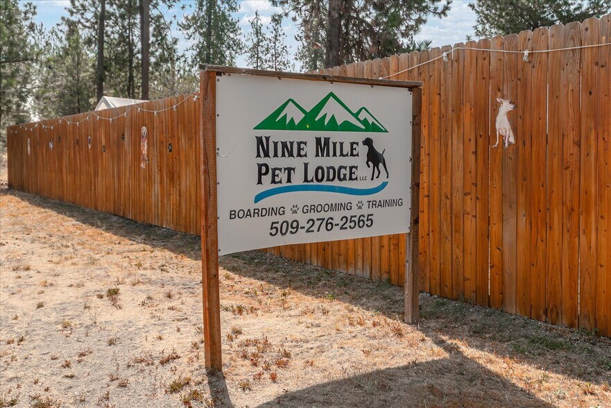 More Photos Of 6297 Sundown Dr, Nine Mile Falls Specialty For Sale