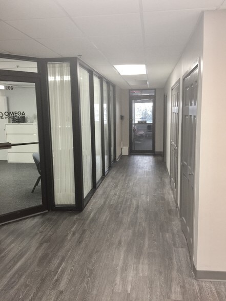 More Photos Of 1300 Greenbrook Blvd, Hanover Park Office For Sale
