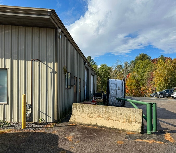 More Photos Of 23 William Way, Bellingham Warehouse For Lease