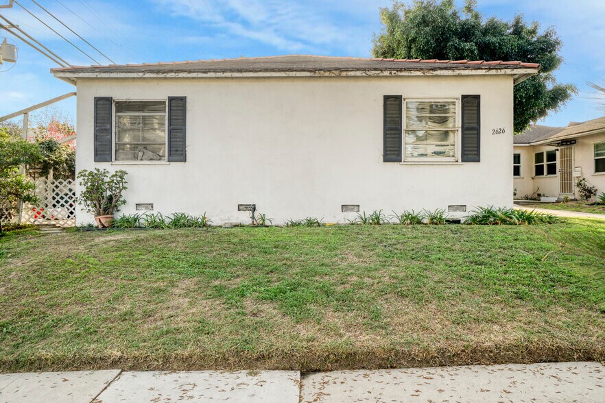 More Photos Of 2626 26th St, Santa Monica Apartments For Sale