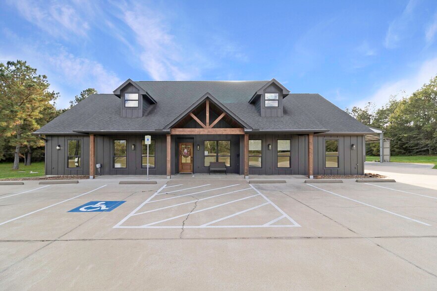 Primary Photo Of 7899 US Highway 190 W, Livingston Office Residential For Sale
