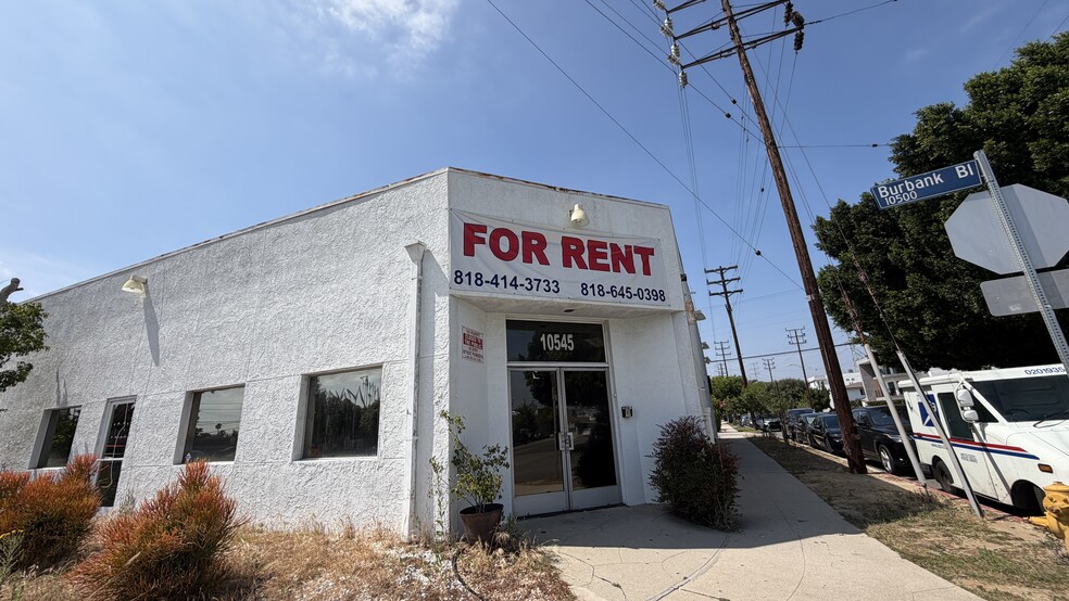 More Photos Of 10545 Burbank Blvd, North Hollywood Office For Lease