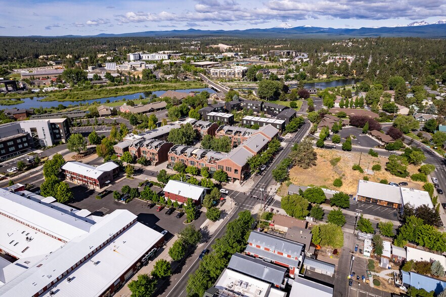 More Photos Of 616 NW Arizona Ave, Bend Office For Sale