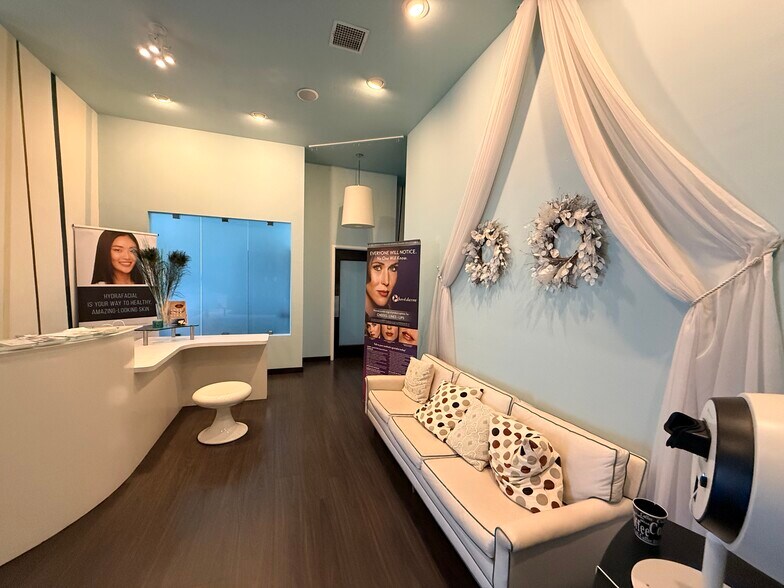 More Photos Of 2140 W Grande Blvd, Tyler Medical For Lease