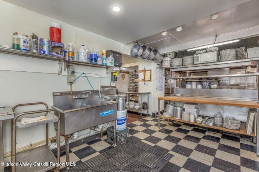 More Photos Of 155 Main St, High Falls Restaurant For Sale