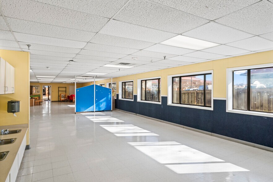 More Photos Of 211 Edds Ln, Sterling Schools For Sale