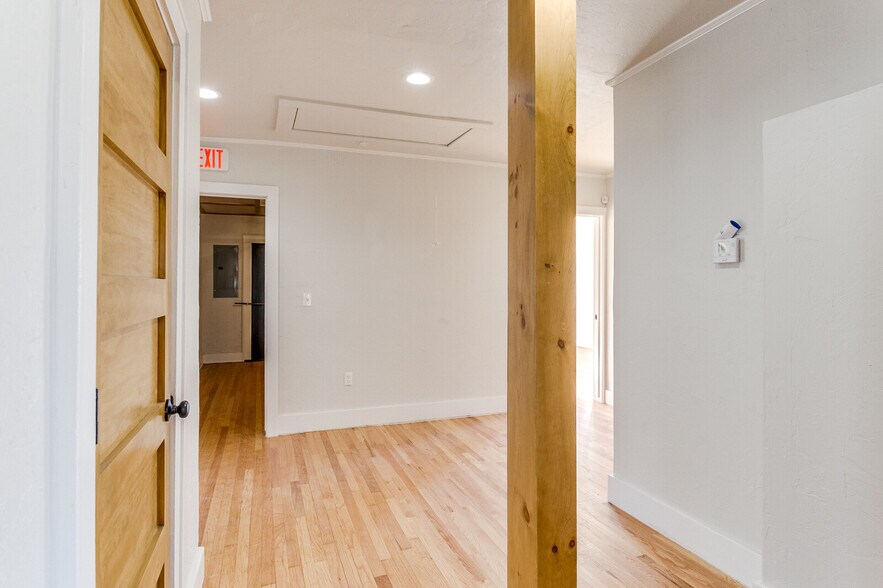 More Photos Of 608 E Eubanks St, Oklahoma City Office For Sale