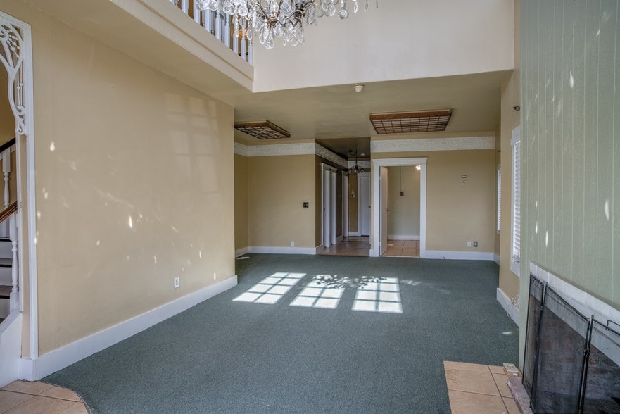 More Photos Of 1255 S Atlantic Blvd, Los Angeles Office For Sale