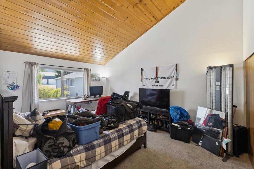 More Photos Of 3851 Vineyard Ave, Pleasanton Multifamily For Sale