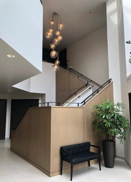More Photos Of 1550 El Camino Real, Menlo Park Medical For Lease