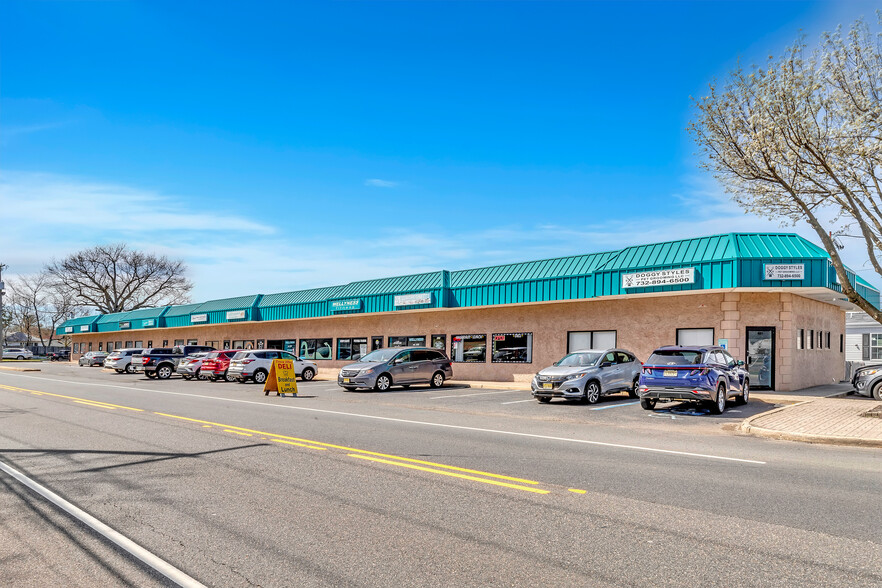 Primary Photo Of 621-639 Palmer Ave, Hazlet Township General Retail For Lease