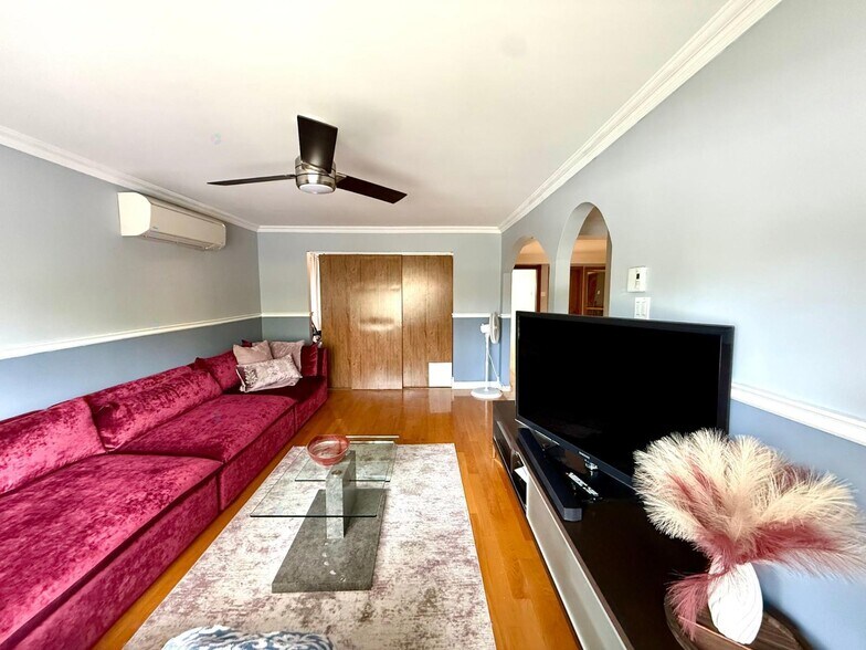 More Photos Of 8850-8856 Ravel Rue, Saint-leonard Apartments For Sale