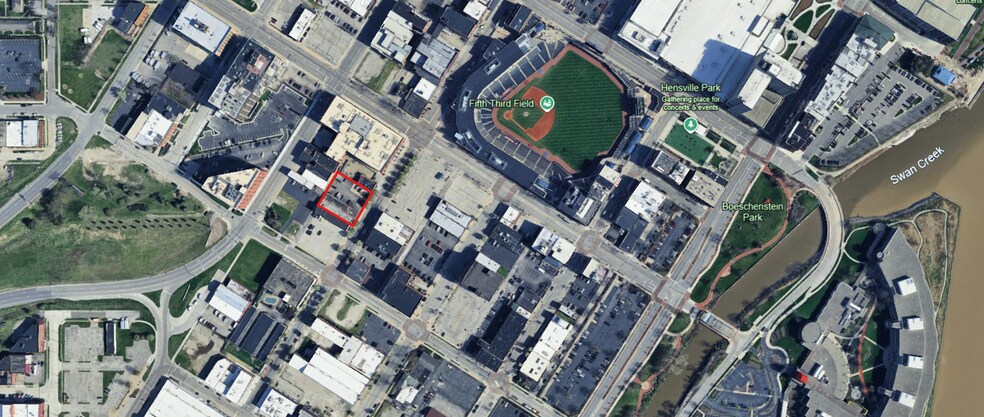 More Photos Of 24 S Huron St, Toledo Freestanding For Lease