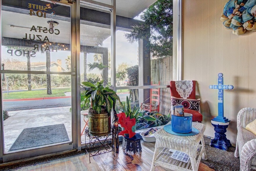 More Photos Of 4600 Ocean Dr, Corpus Christi Apartments For Sale