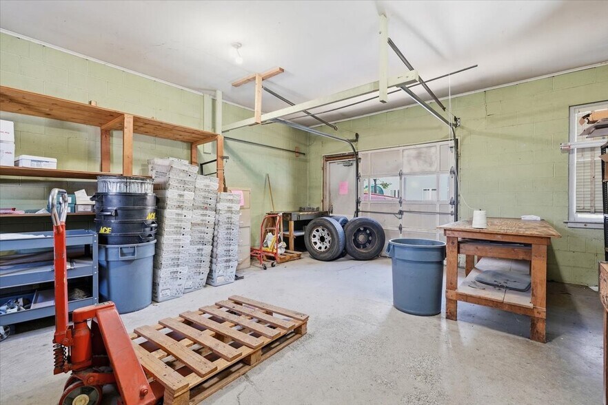 More Photos Of 105 W Catherine St, Milford Office For Sale
