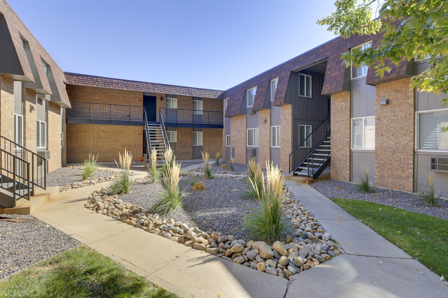 Primary Photo Of 5532 Newland Way, Arvada Apartments For Sale