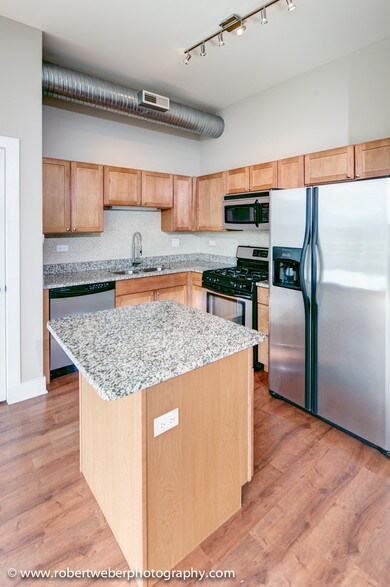 More Photos Of 2000 N Milwaukee Ave, Chicago Apartments For Lease