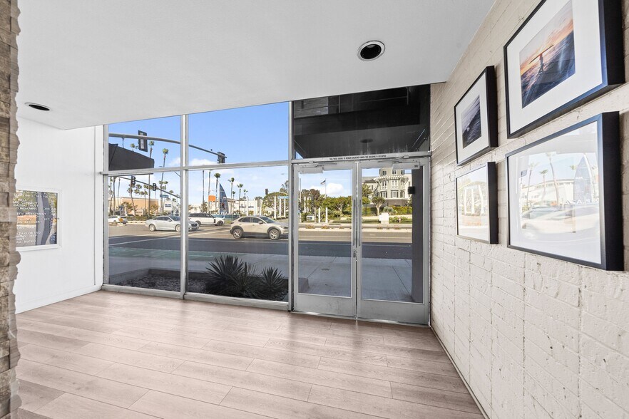 More Photos Of 3315-3345 Newport Blvd, Newport Beach Storefront Retail Office For Lease