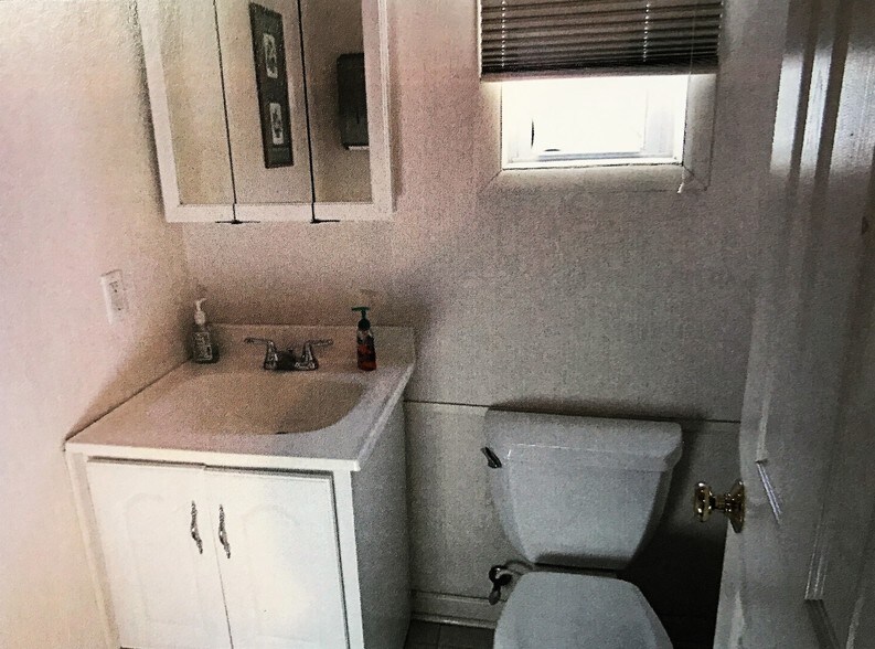 More Photos Of 245 Union St, Lodi Office For Sale