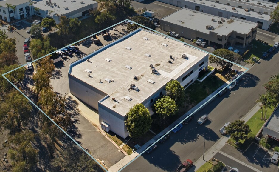 More Photos Of 177 Vallecitos de Oro, San Marcos Manufacturing For Sale