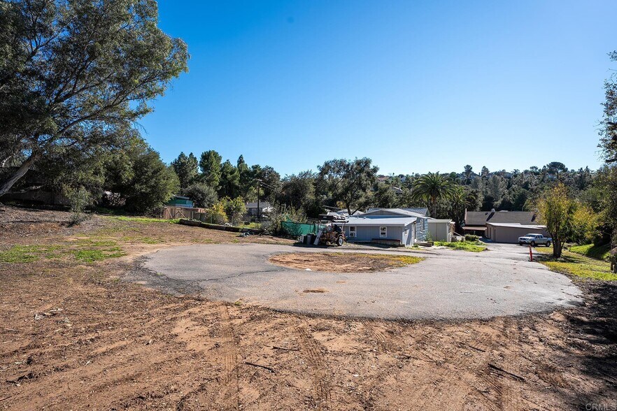 More Photos Of 2560-2566 Alpine Blvd, Alpine Office For Sale