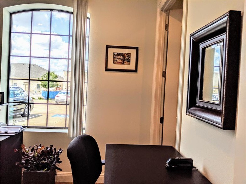 More Photos Of 318 W FM 544, Murphy Medical For Sale