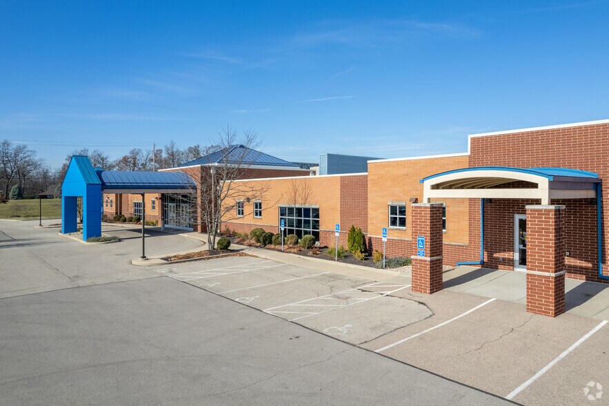 More Photos Of 100 Campus Loop Rd, Middletown Medical For Lease