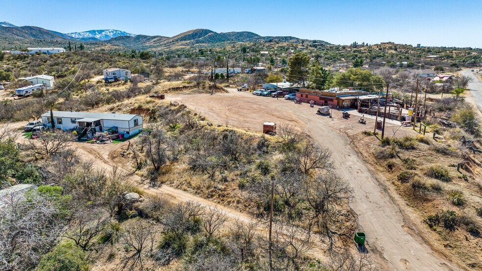 More Photos Of 1200 N Jefferson Dr, Oracle Bar For Sale