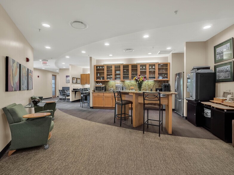 More Photos Of 121-189 S Orange Ave, Orlando Office Residential For Lease