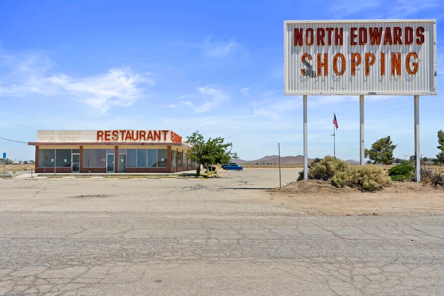 Primary Photo Of 13005-13015 Claymine Rd, Edwards Storefront Retail Office For Lease