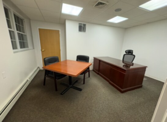 More Photos Of 901 Farmington Ave, West Hartford Medical For Lease